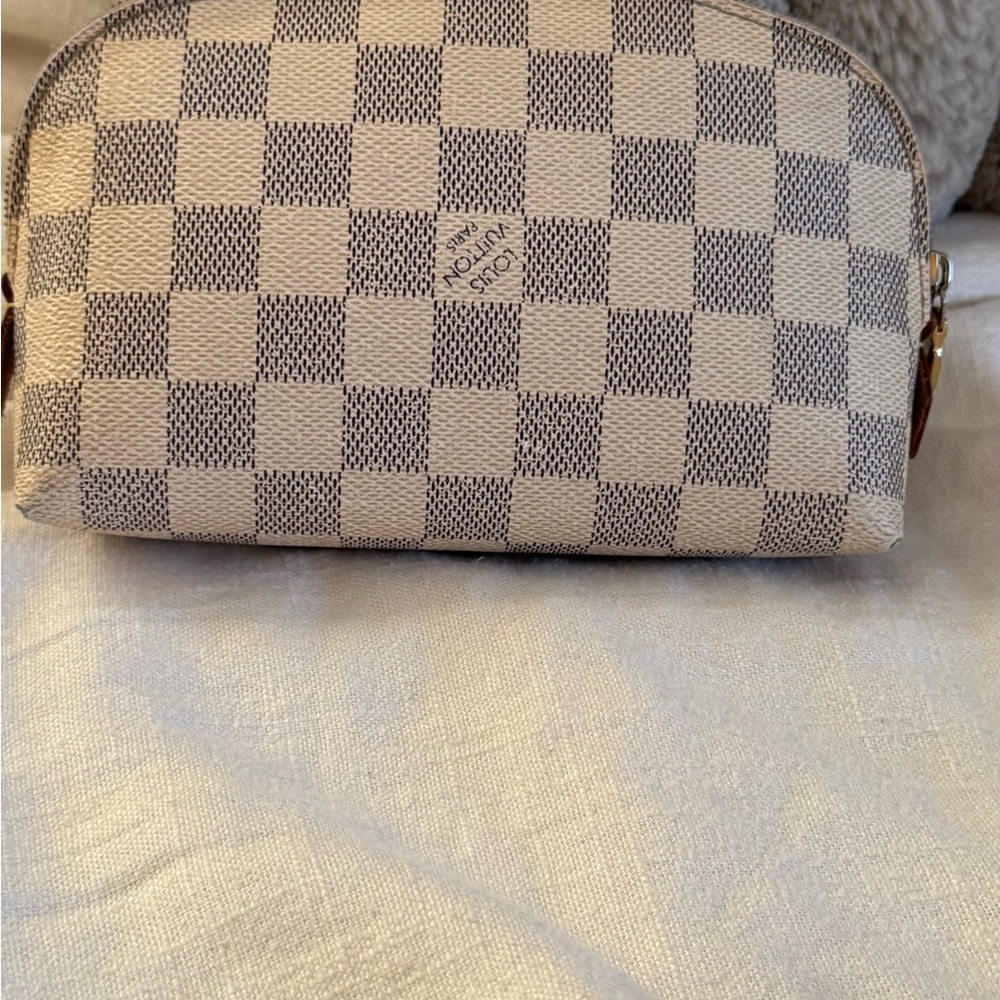 Louis Vuitton Damier Azur Pouch - Picture 2 of 6